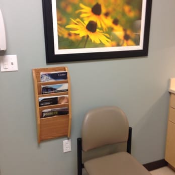 NextCare Urgent Care Phoenix - Camelback Road - Urgent Care Near Me - Phoenix, Arizona