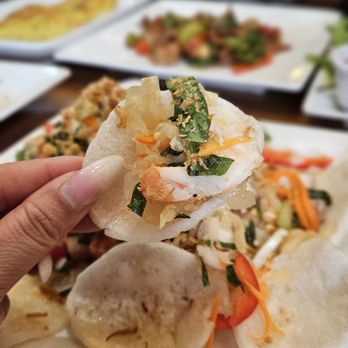 Bep Saigon Asian Kitchen - Jelly Fish Salad - Vietnamese Near Me - Austin, Texas