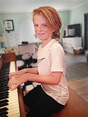 We have Piano Lessons for Kids! - We specialize in  Piano Lessons for kids ages 4 thru16 in our Studio based in Winnetka, CA. There we provide both private and virtual online lessons in a friendly, nurturing  environment where you can learn to play music while having FUN! WE are open to all  local residents living in the San Fernando Valley of Los Angeles."