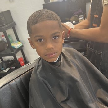 Signature Cuts - Mid-fade, free-hand design! - Barbers Near Me - Sacramento, California Signature Cuts - Mid-fade, free-hand design! - Barbers Near Me - Sacramento, California