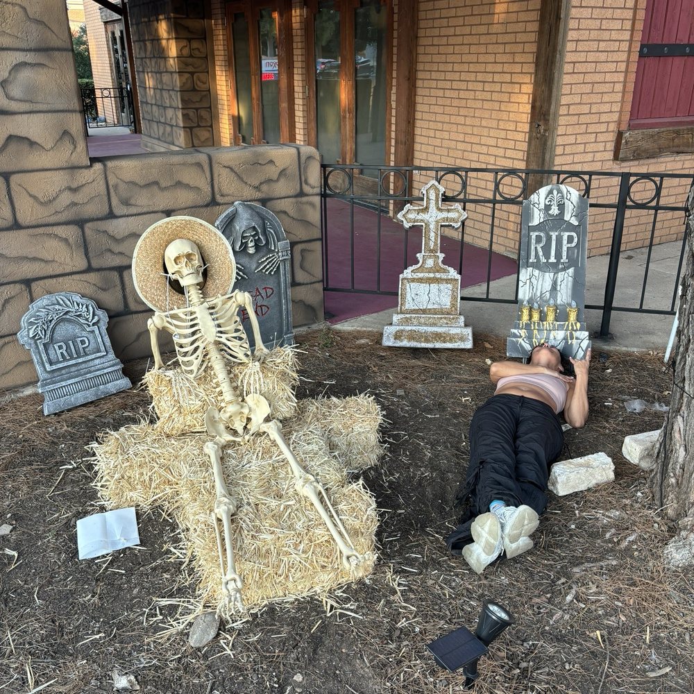 Haunted Castle Cafe - Seafood Near Me - Plano, Texas