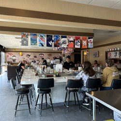 Sushi Factory - Inside