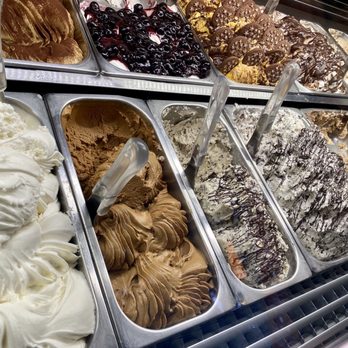 Frigidarium - Frigidarium Gelateria has many flavors of gelato - Ice Cream & Frozen Yogurt Near Me - Rome, RM