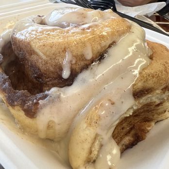 Muddy Bees Bakery - Bakeries Near Me - Hurricane, Utah