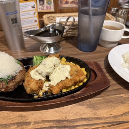 Hamburg and fried oyster
