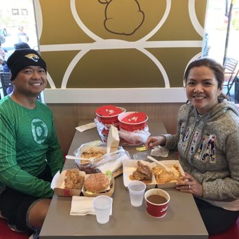 Jollibee - Grand Opening 03/18/17 - Chicken Shop Near Me - Jacksonville, Florida
