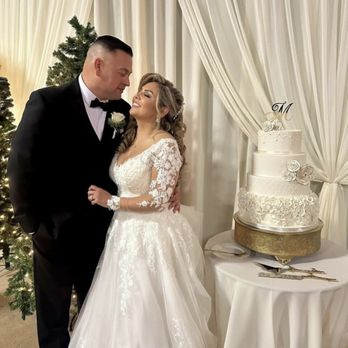 Goodies Cookies - Winter White Rose Wedding Cake - Bakeries Near Me - Visalia, California