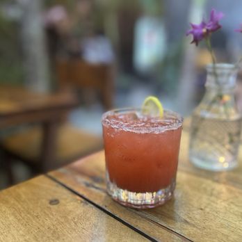 BURGERITO - Mexcalita Strawberry - Tex-Mex Near Me - Tulum, ROO BURGERITO - Mexcalita Strawberry - Tex-Mex Near Me - Tulum, ROO