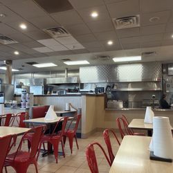Fuddruckers