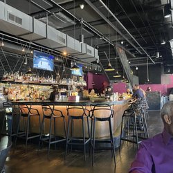 JT’s Restaurant - Bar