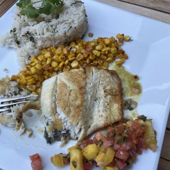 Comomango - Peasc a la plancha - Mexican Near Me - Madison, Connecticut