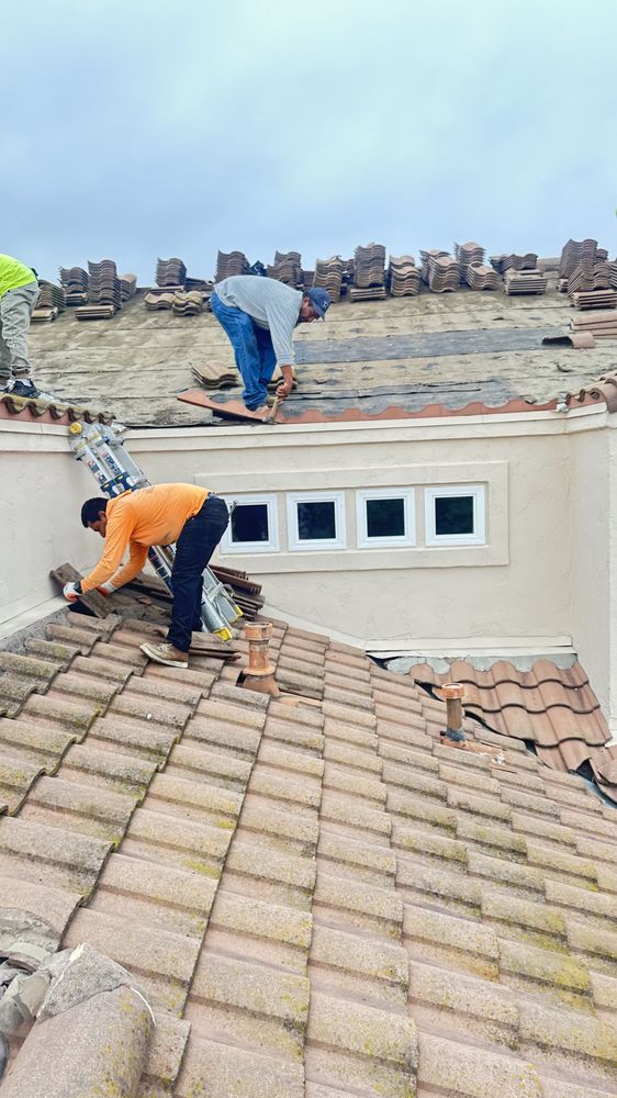 Slide of Roca Roofing