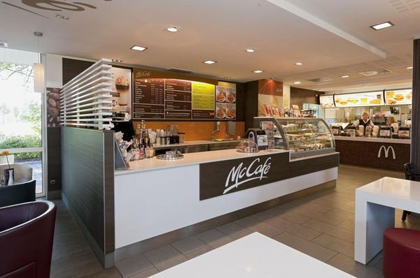 Mcdonald S Takeout Delivery 32 Photos Fast Food Harburger Str 25 Landau An Der Isar Bayern Germany Restaurant Reviews Phone Number Yelp