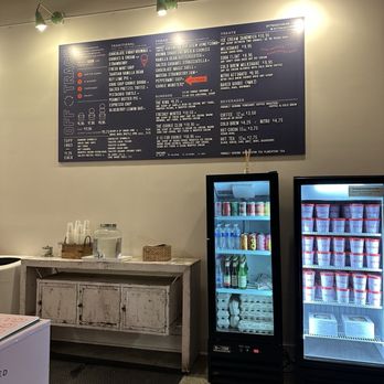 Off Track Ice Cream - Ice Cream & Frozen Yogurt Near Me - Charleston, South Carolina
