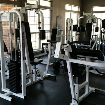 Summer Brook Apartments - Weights - Apartments Near Me - Longview, Texas Summer Brook Apartments - Weights - Apartments Near Me - Longview, Texas