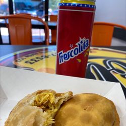 Pastelitos Lolo’s - Frescolita. Chicken pastelito, beef pastelito