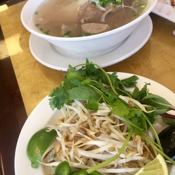 Maiku Vietnamese Pho - Pho dac biet (beef pho) - so flavorful! - Sushi Bars Near Me - Pittsburgh, Pennsylvania Maiku Vietnamese Pho - Pho dac biet (beef pho) - so flavorful! - Sushi Bars Near Me - Pittsburgh, Pennsylvania