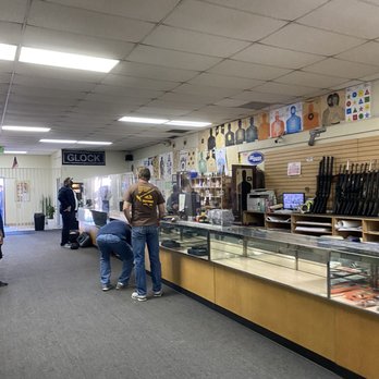 Insight Shooting Range - Lobby area where you check in, pay, buy, or just need your questions answered! - Gun/Rifle Ranges Near Me - Artesia, California Insight Shooting Range - Lobby area where you check in, pay, buy, or just need your questions answered! - Gun/Rifle Ranges Near Me - Artesia, California