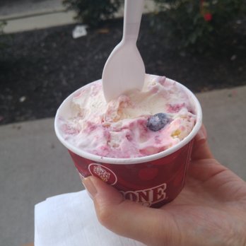 Cold Stone Creamery - Berry berry berry good - Ice Cream & Frozen Yogurt Near Me - Hudson, Ohio Cold Stone Creamery - Berry berry berry good - Ice Cream & Frozen Yogurt Near Me - Hudson, Ohio