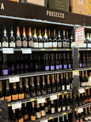 Gary's Wine & Marketplace by null