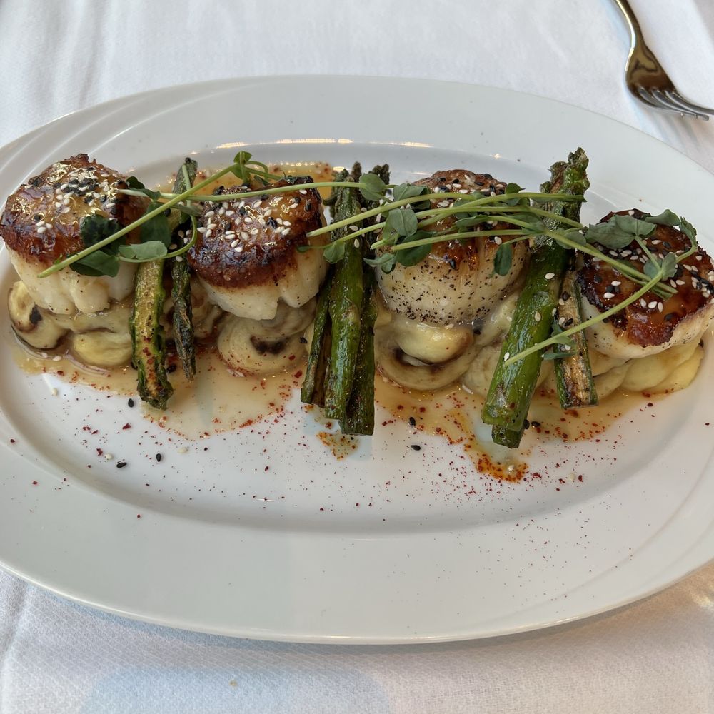 Grilled Scallops on Mascarpone whipped potato