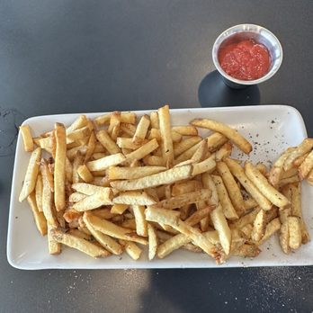 Tandem American Eatery - Salt and pepper fries. Huge portion. - Beer Bar Near Me - Tucson, Arizona