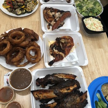 Phil's BBQ - Barbeque Near Me - Temecula, California