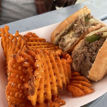 Bateau Brewing - Steak and cheese and waffle sweet potato fries - Breweries Near Me - Gardiner, Maine Bateau Brewing - Steak and cheese and waffle sweet potato fries - Breweries Near Me - Gardiner, Maine