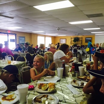 Trotters Restaurant - 2 large rooms and 2 separate buffets. - American Near Me - Clinton, South Carolina