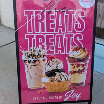 Lil' Cakes & Creamery - Signage - Cupcakes Near Me - Sterling, Virginia Lil' Cakes & Creamery - Signage - Cupcakes Near Me - Sterling, Virginia