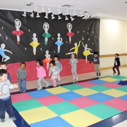 Plano Day School - Music Room