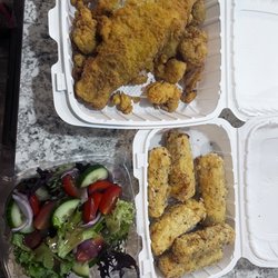 Governor's Restaurant & Bakery - 1/2 and 1/2 Basket with missing side, garden salad, mozzarella Mozzarella Cheese Sticks with no marinara