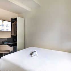 B&B HOTEL Como City Center 