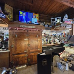 Shibley's At the Pier - Bar area