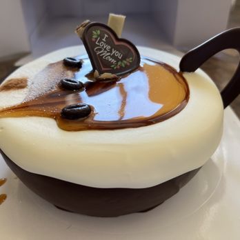 Paris Baguette - Bakeries Near Me - Lake Forest, California