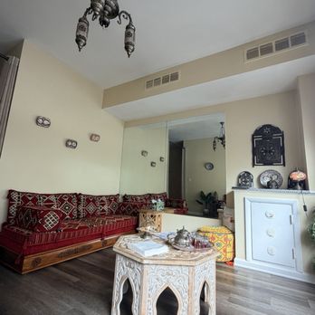 Hammam Bethesda - seating room for tea after the hammam - Skin Care Near Me - Bethesda, Maryland Hammam Bethesda - seating room for tea after the hammam - Skin Care Near Me - Bethesda, Maryland
