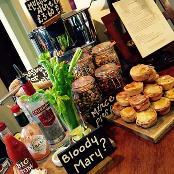 Queens Arms Inn - Mince pies - Pubs Near Me - Sherborne, DOR Queens Arms Inn - Mince pies - Pubs Near Me - Sherborne, DOR