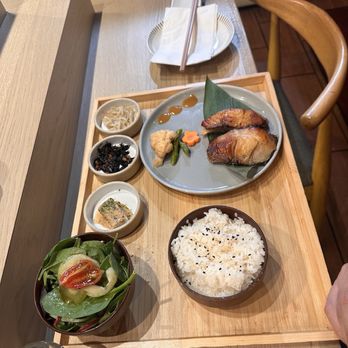 Akami Sushi - Sea bass - Sushi Bars Near Me - Arcadia, California