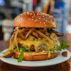 4th Wall Restaurant & Bar