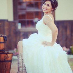 Papillon Salon - We do weddings !!!