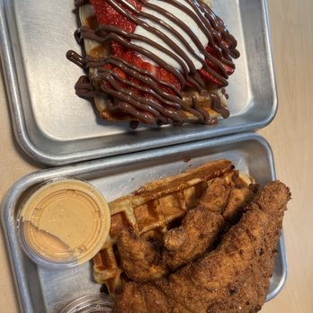 Waffle Love - Croissant Waffle (Waffant) with strawberries and Nutella & Chicken and Waffles - Waffles Near Me - Santa Clarita, California Waffle Love - Croissant Waffle (Waffant) with strawberries and Nutella & Chicken and Waffles - Waffles Near Me - Santa Clarita, California