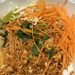 Thai Siam Cusine - Chicken Pad Thai