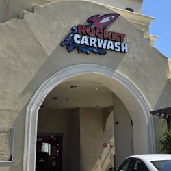Rocket Carwash - Entry