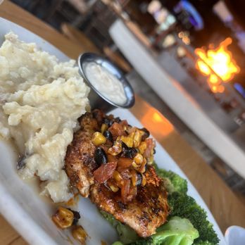 Twin Peaks - Spicy Chipotle Chicken - Sports Bars Near Me - Oakbrook Terrace, Illinois Twin Peaks - Spicy Chipotle Chicken - Sports Bars Near Me - Oakbrook Terrace, Illinois