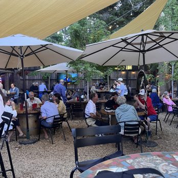 Shadyside Lounge - Patio area - Bars Near Me - Tahoe City, California Shadyside Lounge - Patio area - Bars Near Me - Tahoe City, California