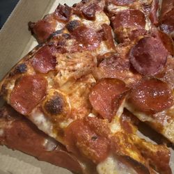 Idaho Pizza Company - A bone dry pizza when ordered with extra sauce from Idaho Pizza Company on Kimberly Rd.