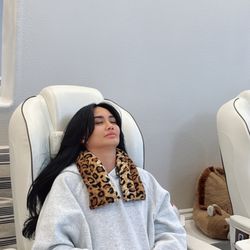 Polished Nails & Spa - RELAX,recharge