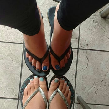 Creative Nails - Reg. Pedi - Nail Salons Near Me - Honolulu, Hawaii