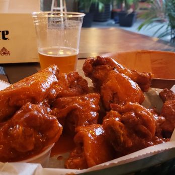 20 North Broadway Tavern - a basket of wings and a glass of beer - Pubs Near Me - Schenectady, New York 20 North Broadway Tavern - a basket of wings and a glass of beer - Pubs Near Me - Schenectady, New York