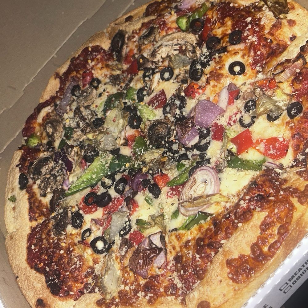 Old Chicago Pizza + Taproom - Veggie 7 - Pizza Near Me - Columbia, South Carolina Old Chicago Pizza + Taproom - Veggie 7 - Pizza Near Me - Columbia, South Carolina